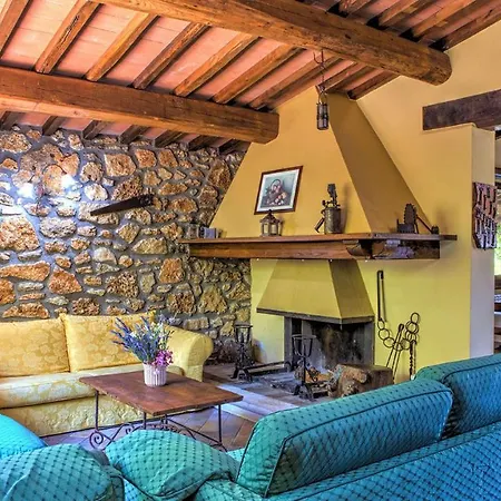 Villa Bosco Delle Monache 8+2 *